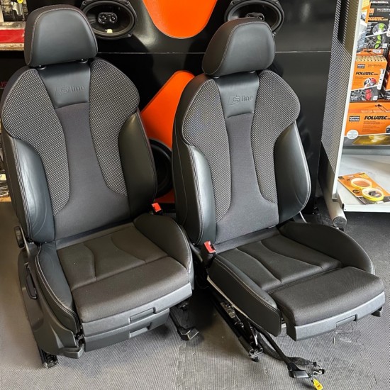 Set Audi A3 S-Line Stoelen - Volkswagen Caddy