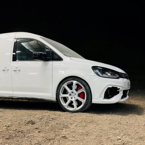 Custom Made Voorbumper Golf 8 R20 - Volkswagen Caddy MK3 GP