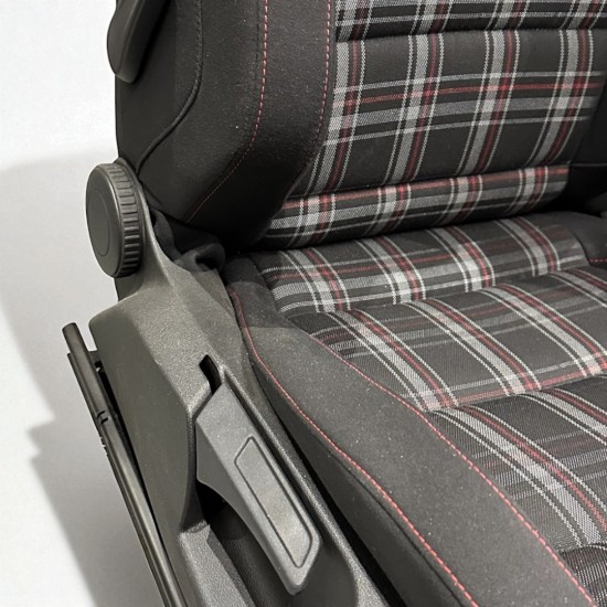 Set Volkswagen Golf 6 GTI Edition 35 Stoelen - Volkswagen Caddy