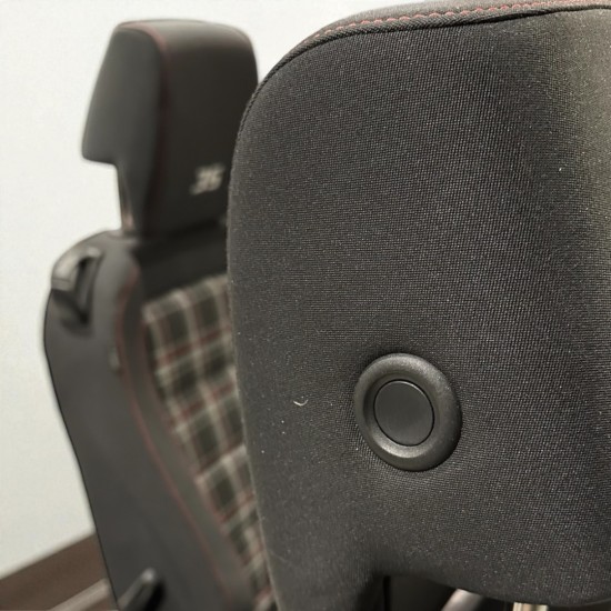 Set Volkswagen Golf 6 GTI Edition 35 Stoelen - Volkswagen Caddy