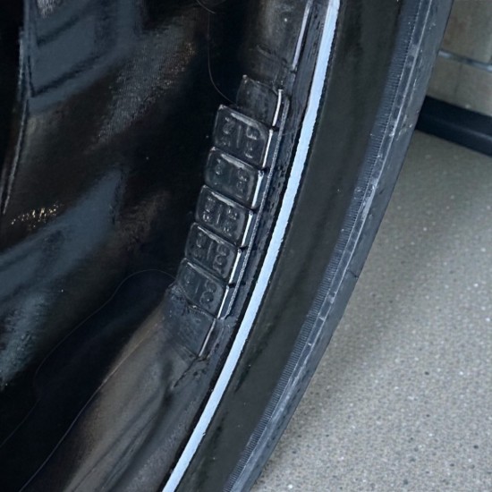 Set DCW20TT 5x112 Hoogglans Zwart - Volkswagen Caddy