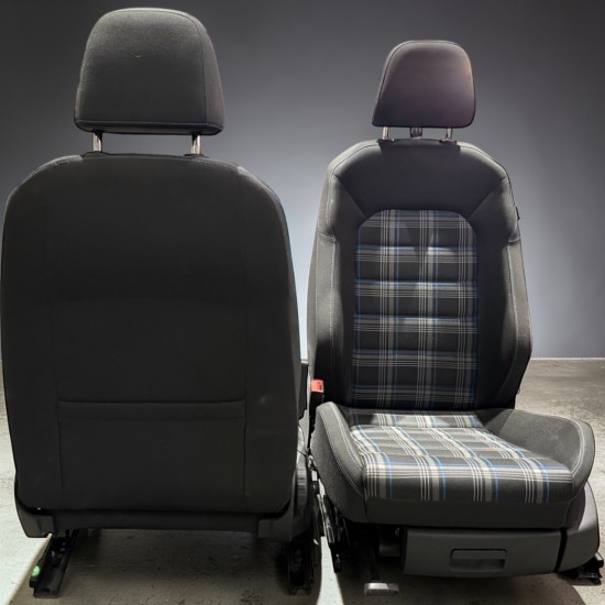 Set Volkswagen Golf 7 5 GTE stoelen 2 - Volkswagen Caddy