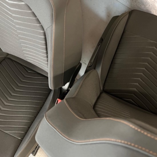 Set Cupra Born Schaalstoelen - Half Leder - Volkswagen Caddy | De Caddy Winkel | Barneveld