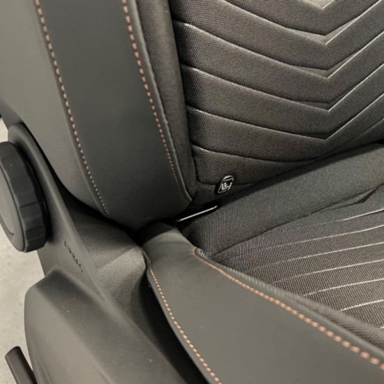 Set Cupra Born Schaalstoelen - Half Leder - Volkswagen Caddy | De Caddy Winkel | Barneveld